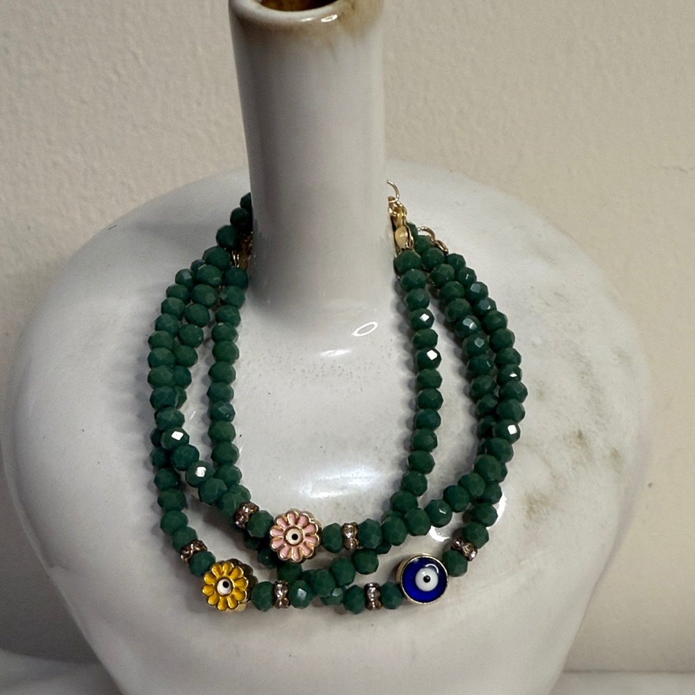 Green Faceted Crystal Beads Bracelet with Floral & Devil Eye Charms - NWOT